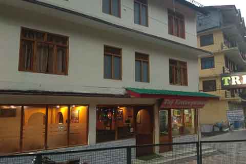 Hotel Tridev manali himachal pradesh